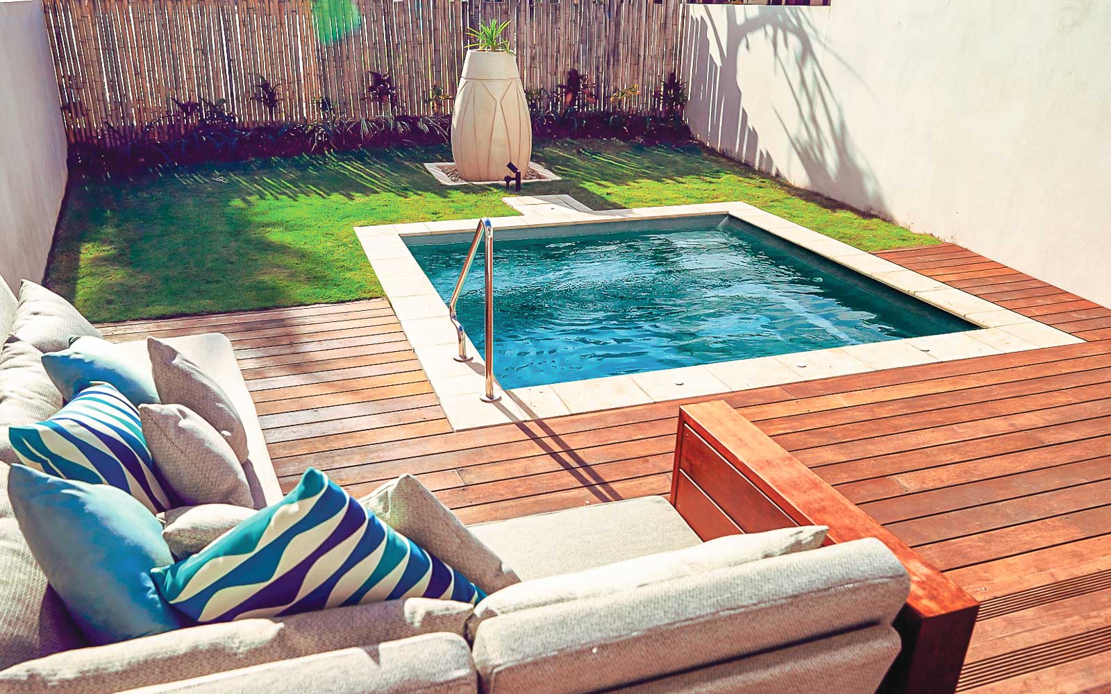LeisurePools_FijiPlunge_GraphiteGrey_FJ_2019
