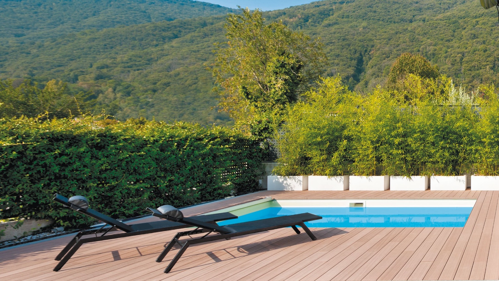 piscine-coque-corniche-1600×900